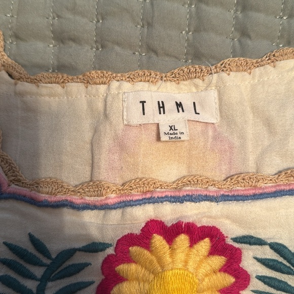 THML embroidered top - Picture 3 of 6